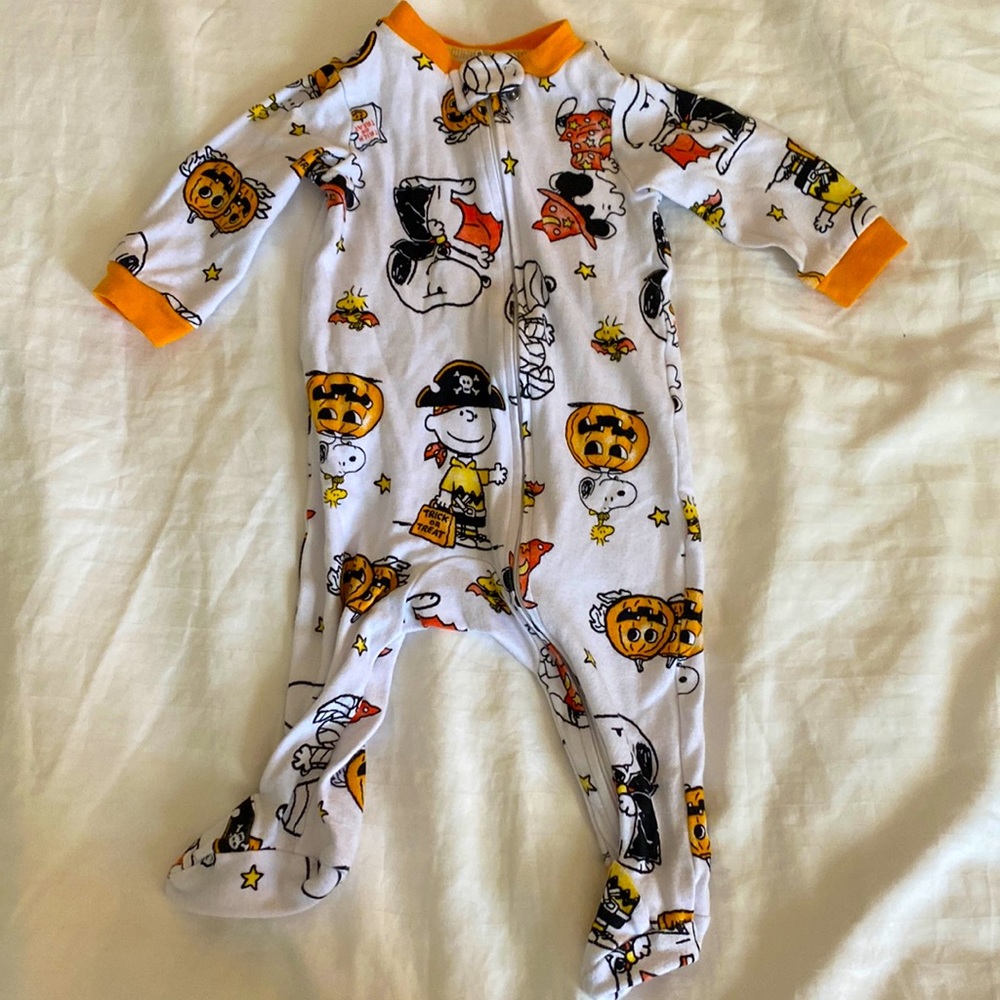 Snoopy Peanuts Halloween Pajamas 3-6 Mo